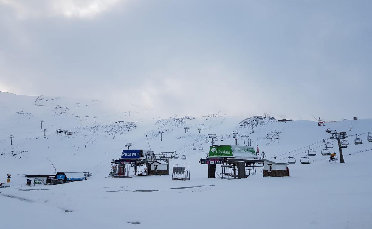 Un Manto De Nieve De 10 Centimetros Deja Una Situacion Magnifica En Sierra Nevada Ideal