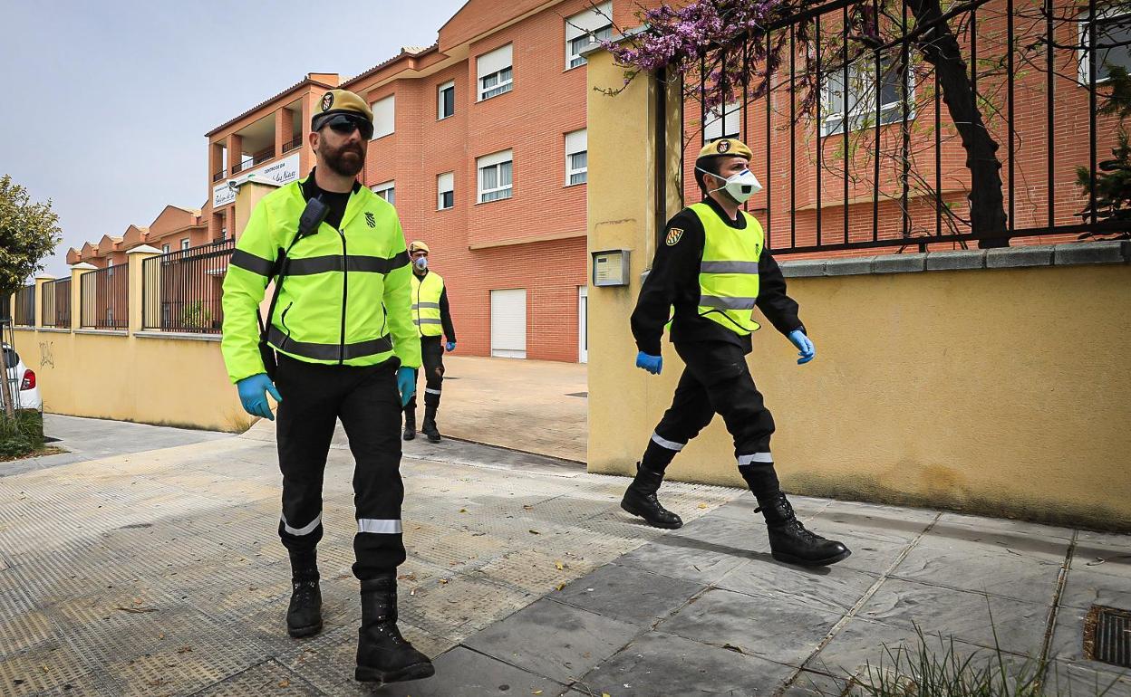 Coronavirus Como Es El Estado De Excepcion Que Se Puede Declarar Si Falla El Estado De Alarma En Espana Ideal