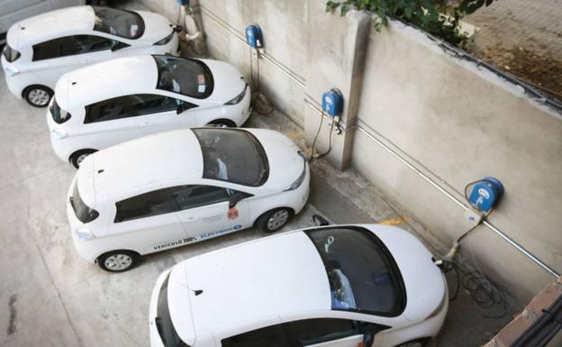 Los Coches Menos Contaminantes De Granada Tendran Privilegios Para Aparcar En El Centro Ideal