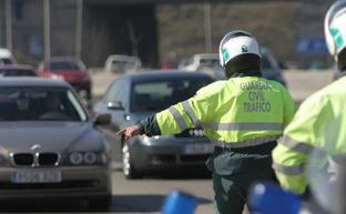Control de la Guardia Civil en Sevilla/R. Villalón
