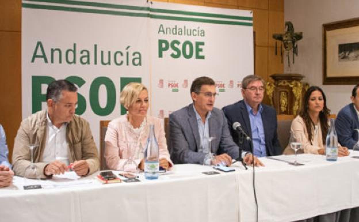 Politica En Almeria Las Primarias Del Psoe Aumentan La Brecha Entre Sanchistas Y Susanistas De Almeria Ideal