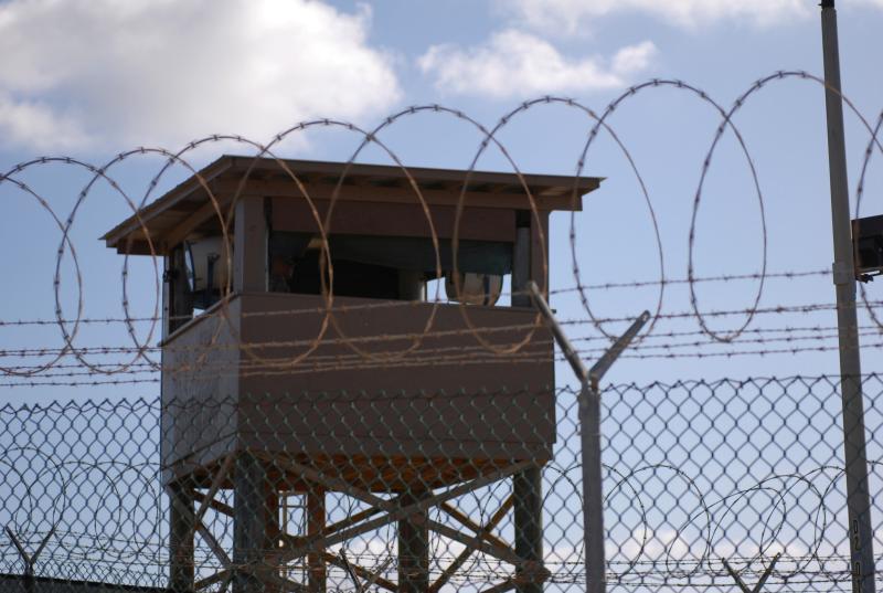Estados Unidos repatria a un marroquí que llevaba veinte años en Guantánamo - Vimarsana News