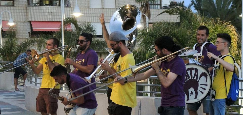 Festival Jazz en la Costa | Almuñécar se convierte en Nueva Orleans por un día - Vimarsana News