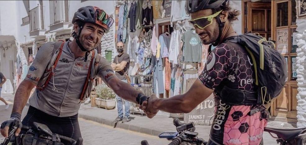 Wenceslao Megías y Fernando Godino completan una de las pruebas más duras de ultrafondo - Vimarsana News