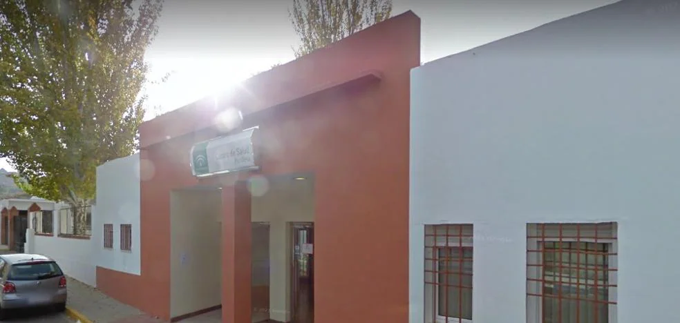 Dos encapuchados asaltan el centro de salud de Purullena para llevarse tranquilizantes