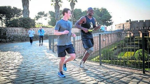 Mark Zuckerberg de 'running' en Barcelona | Ideal